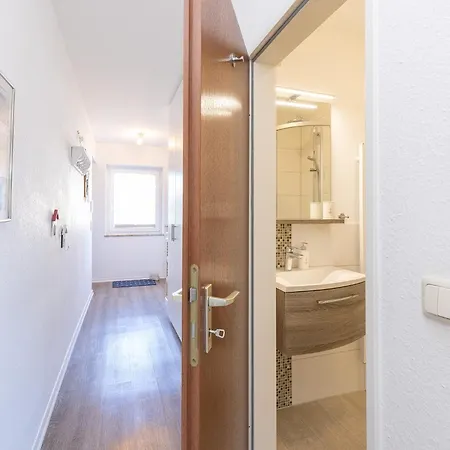 Fischerstr 10b Whg 7 *